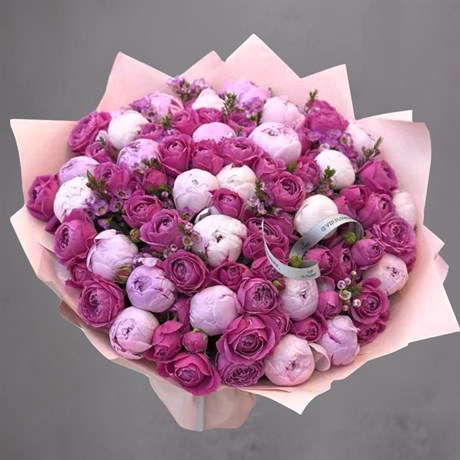 Букет цветов 35 пионовидных роз Ассорти - фото 5368