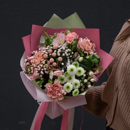 Букет цветов из роз и гвоздик "Розовый джаз"