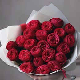 Букет цветов 29 пионовидных роз Алая помада