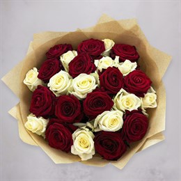 Букет цветов 29 роз Крафтовые розы